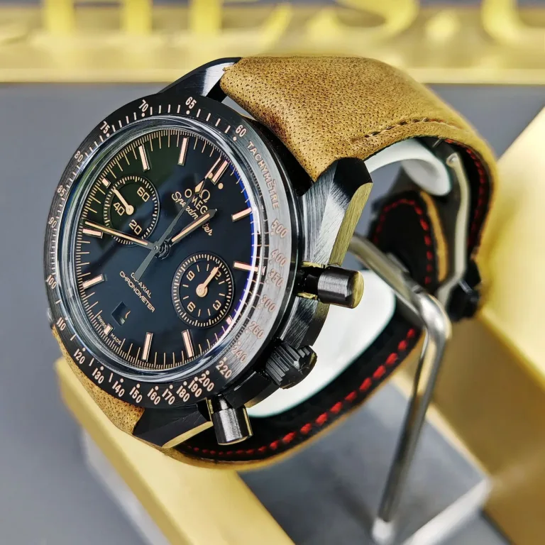 Swiss 9300 Movement detail in Omega Speedmaster Dark Side of the Moon 311.92.44.51.01.006 Replica